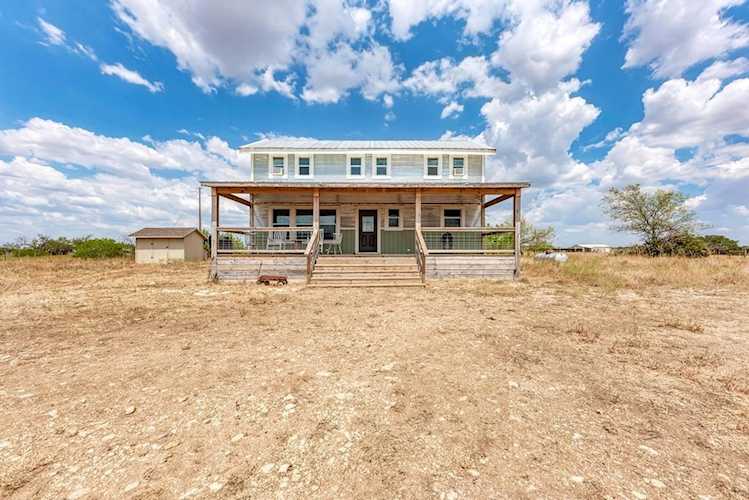 262 County Road 215 Bertram, TX 78605