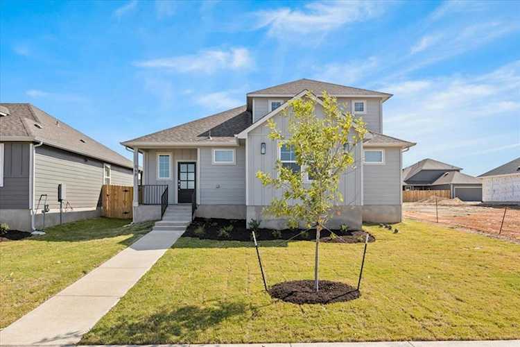 368 Banff DR Kyle, TX 78640