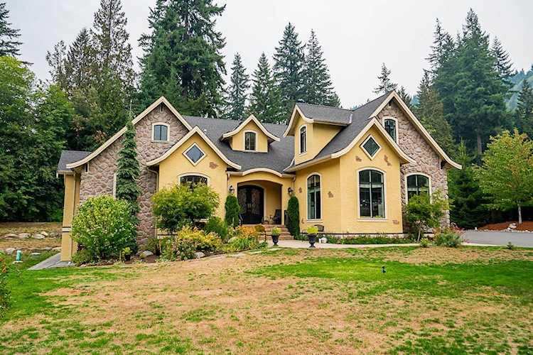 169 Wollny Court Anmore, BC V3H 0G3