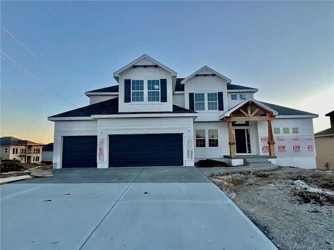 1027 Jasmine Dr Liberty, MO 64068