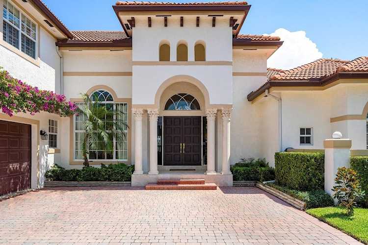 944 Banyan Drive Delray Beach, FL 33483