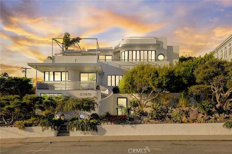 2160 Monterey Boulevard Hermosa Beach, CA 90254
