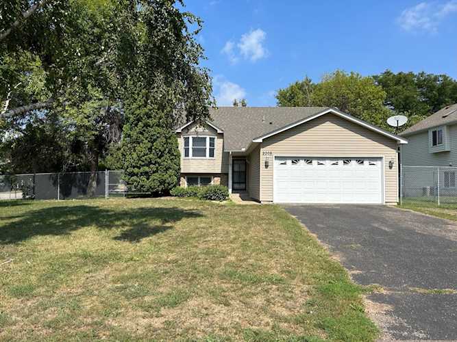 2008 Black Hills Drive Burnsville, MN 55337 | MLS 6421027 Photo 1