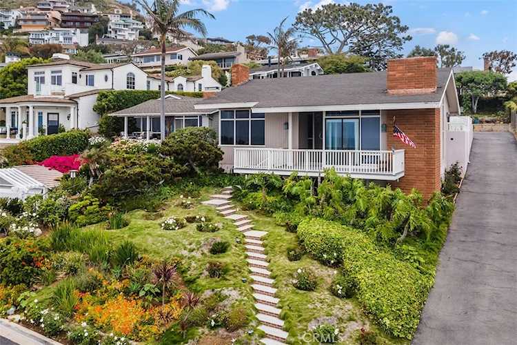 35 N La Senda Laguna Beach, CA 92651