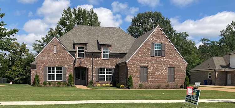 4920 Maple Walk Dr Lakeland, TN 38002