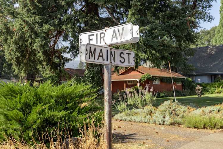 354 Main St Butte Falls, OR 97522
