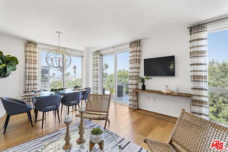 1705 Ocean Ave #408 Santa Monica, CA 90401