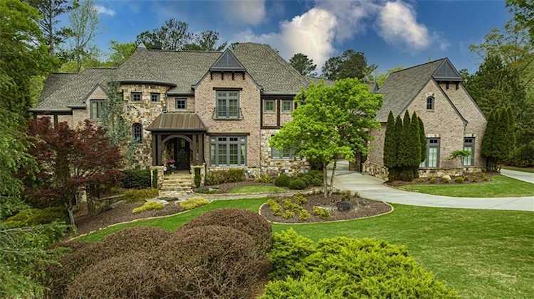 918 Big Horn Hollow Suwanee, GA 30024