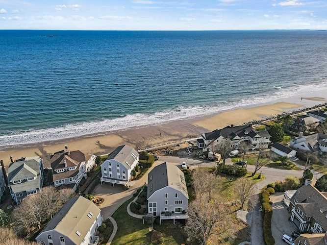 29 Northstone Rd #6 Swampscott, MA 01907
