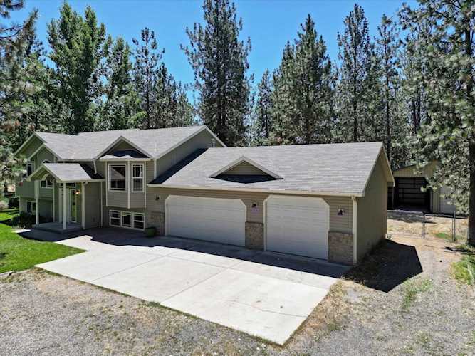 17545 N Sunnyvale Rd Nine Mile Falls, WA 99026