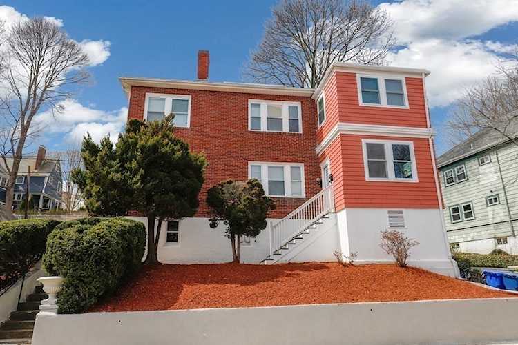 62 Algonquin Road Newton, MA 02467
