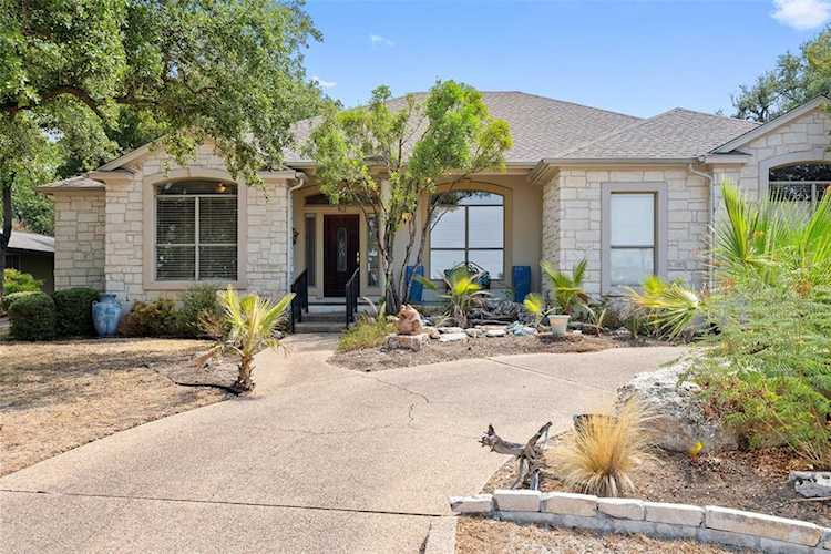 912 Electra Lakeway, TX 78734