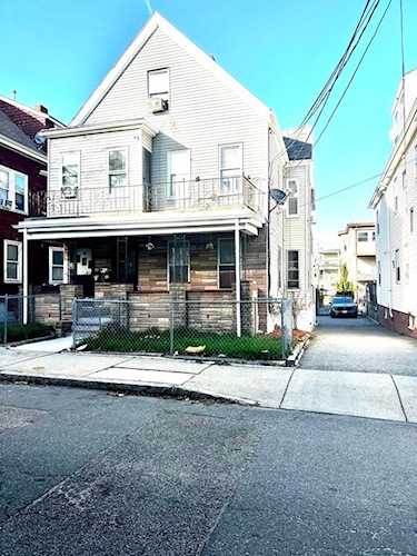 39 Derby Street Somerville, MA 02145