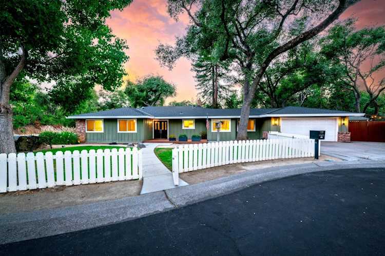 3998 Lakeside Court Loomis, CA 95650