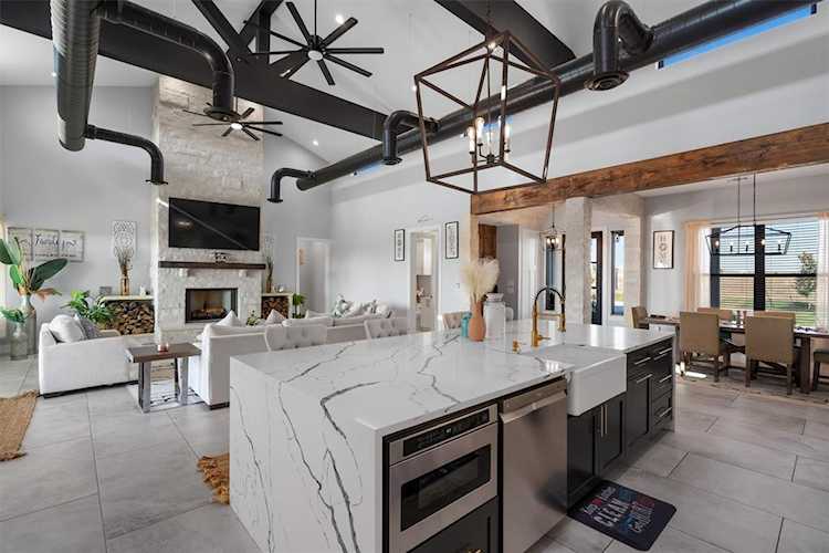 894 County Road 212A Bertram, TX 78605