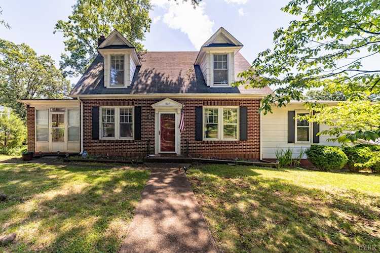317 Myrtle Ln Altavista, VA 24517