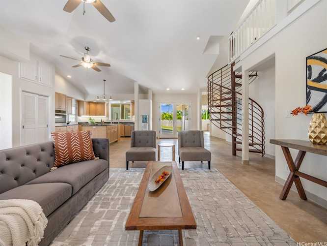 241 Kaha Street home for sale in Kailua, HI 202316382 - Oahu Real Estate Photo 1