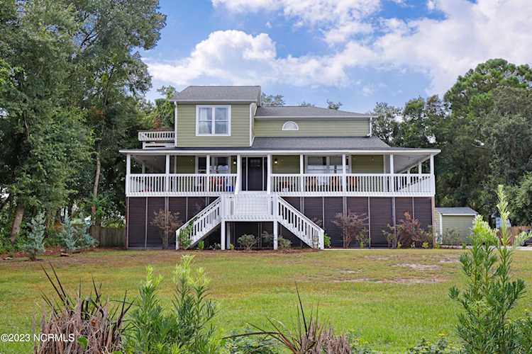 914 Tarpon Dr Wilmington, NC 28409