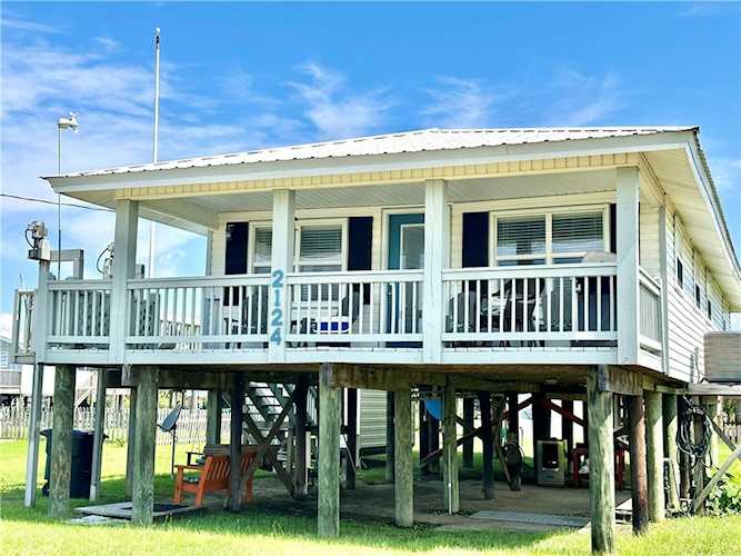 2124 Bienville Boulevard Dauphin Island, AL 36528