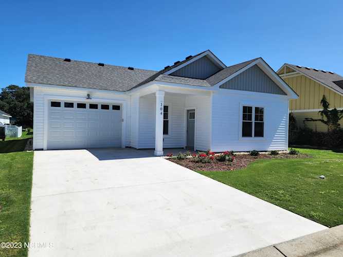 104 Yacht Club Ln Grandy, NC 27939