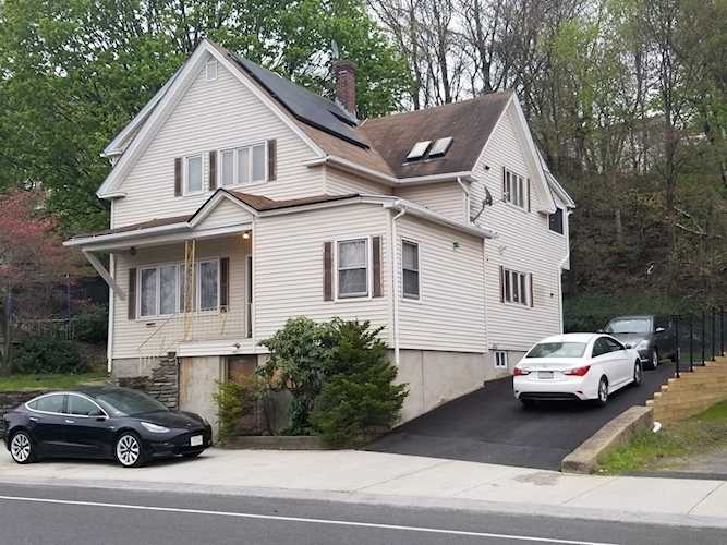586 Franklin St #2 in Worcester, MA - Century 21 New England Photo 1