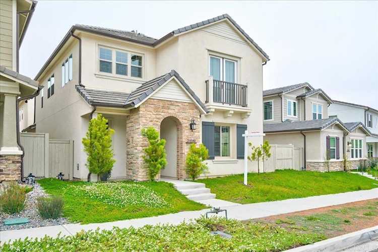 21519 Trail Ridge Drive Escondido, CA 92029