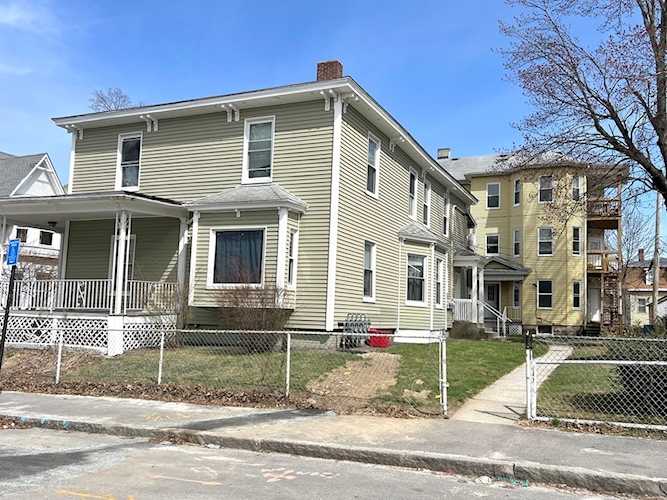 28-30 Russell St Worcester, MA 01609