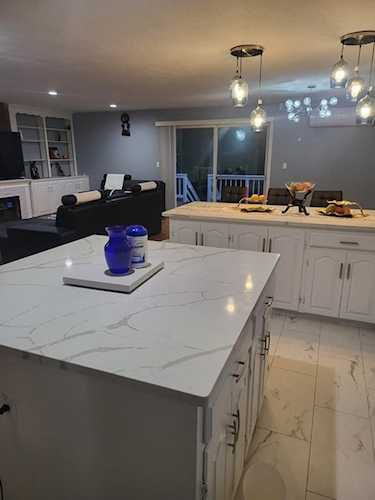 4 Bickford Ln Westborough, MA 01581