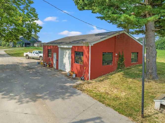 5088 Leestown Rd Lexington, KY 40511 MLS 23016979