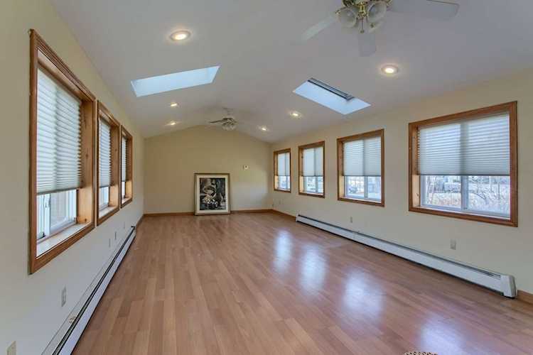 244 E Broadway in Gardner, MA - Century 21 New England Photo 1