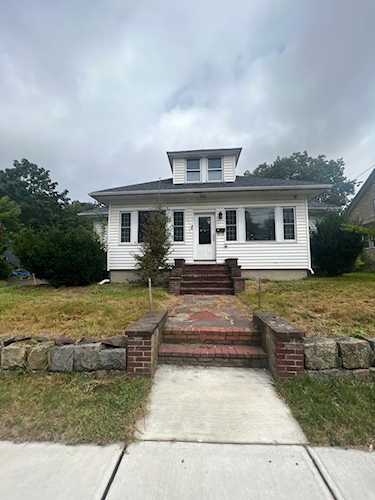 338 Union St Holbrook, MA 02343