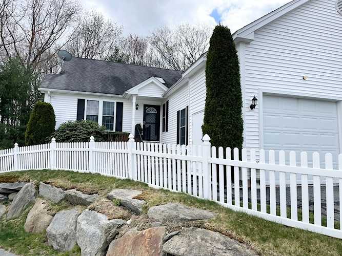 11 Carriage Path #11 Uxbridge, MA 01569 | MLS 73120505 Photo 1