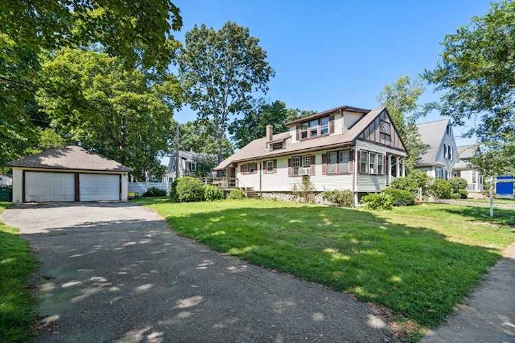 56 Elm Norwood, MA 02062 MLS 73153411