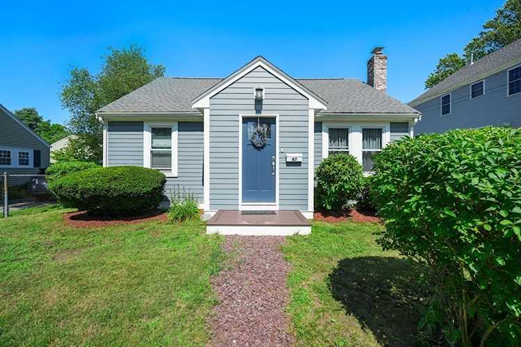 47 Abbott St Braintree, MA 02184