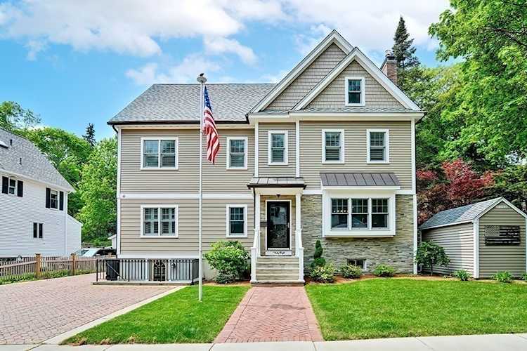 38 W Hill Ave Melrose, MA 02176