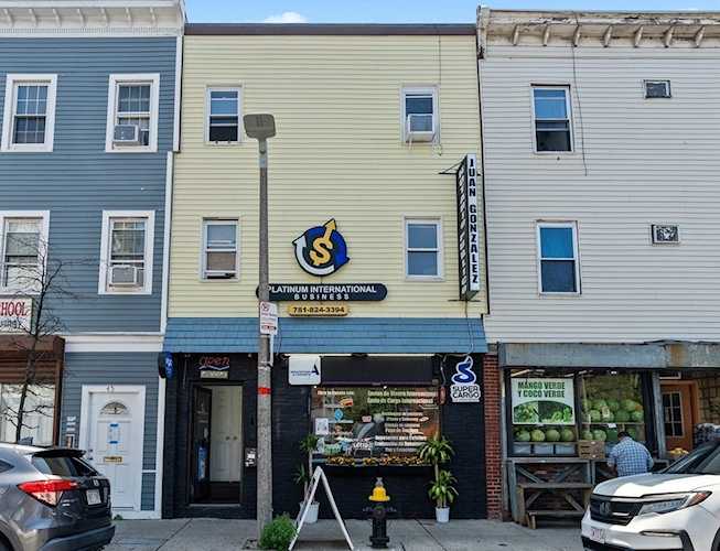 43 Bennington St Boston, MA 02128