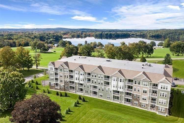 3 Peters Farm Way #405 Westborough, MA 01581