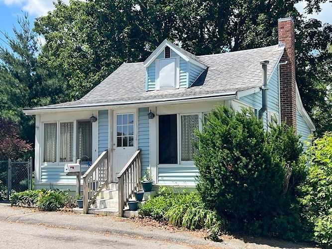 45 Weymouth St Quincy, MA 02169