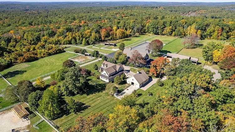 332 Mendon St Upton, MA 01568