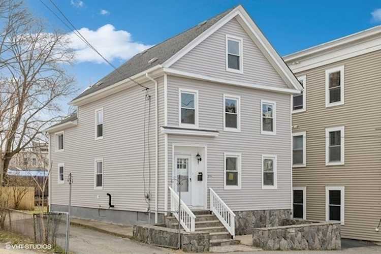 256 School St Lowell, MA 01854