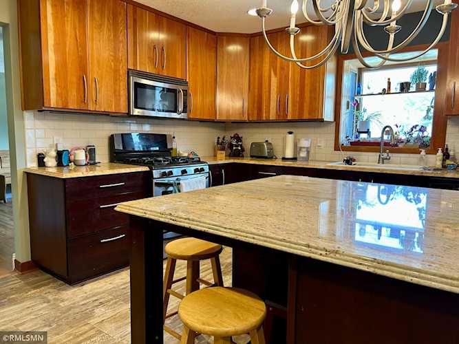 5697 Main Avenue NE Albertville, MN 55301