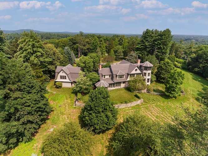 49 Willard Common Concord, MA 01742
