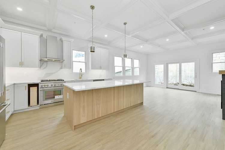 774 East 4th #1 Boston, MA 02127