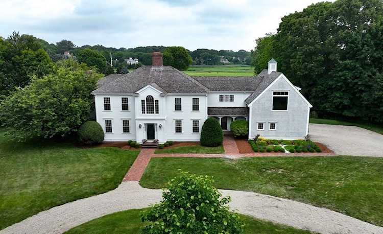 10 Marshall St Duxbury, MA 02332