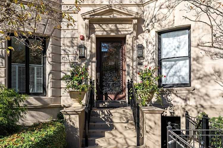329 Commonwealth #5 Boston, MA 02115