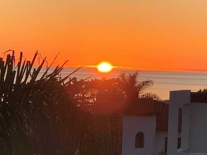 5628 Linda Rosa Ave La Jolla, CA 92037