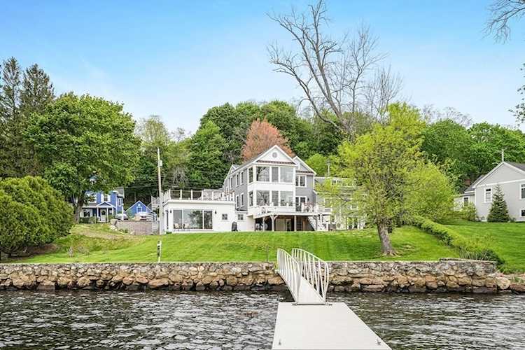 471 Main Street Amesbury, MA 01913