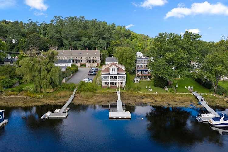 26 Merrimac St Amesbury 01913 MA | home for sale $1,150,000 73132336 Photo 1