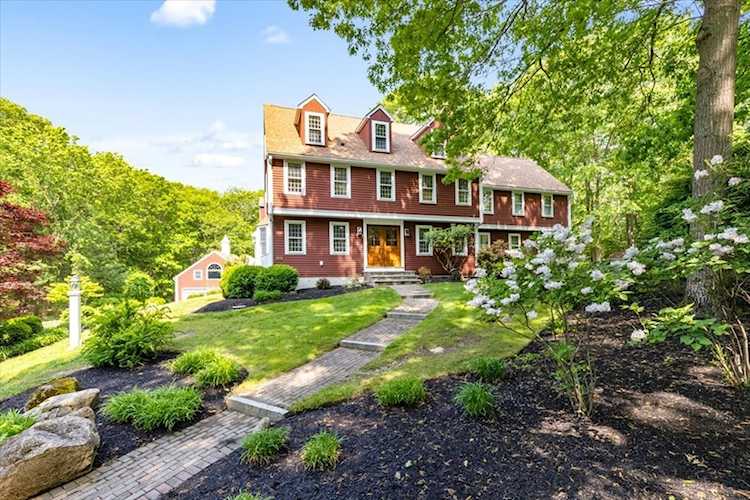 99 Lazell Street Hingham, MA 02043 | MLS 73122217 Photo 1