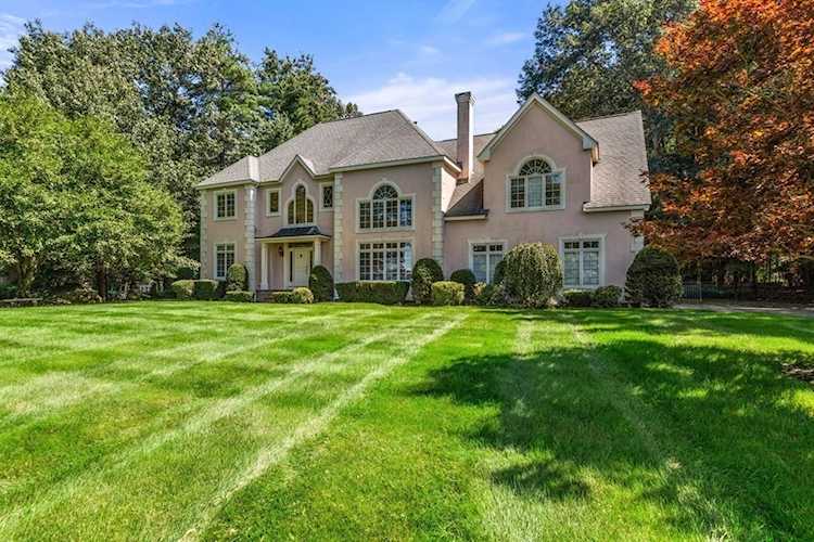 5 Andrea Drive Hopkinton, MA 01748